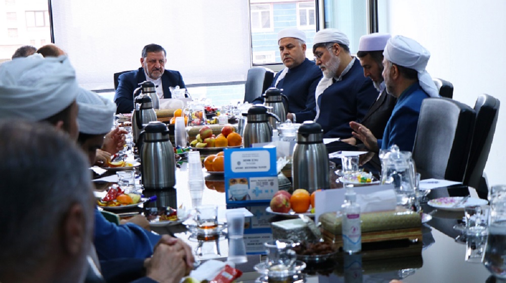 چاوپێکەوتنی مامۆستایانی مزگەوته‌كانی ئەهلی سوننەتی تاران لەگەڵ ئەمینداری گشتیی جەماعەتی دەعوەت و ئیسلاح